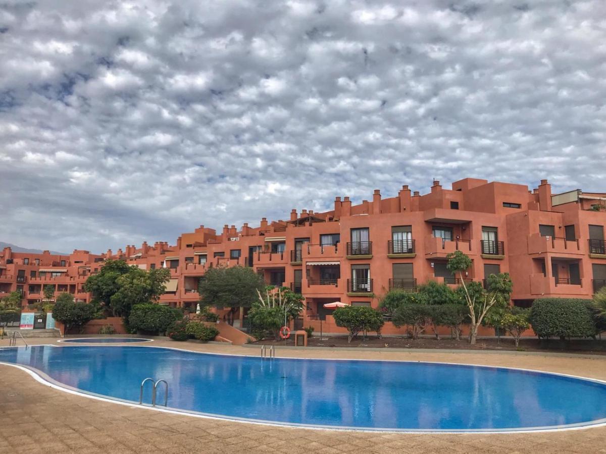 Beautiful Apartment In La Tejita With Pool Granadilla De Abona Exteriör bild