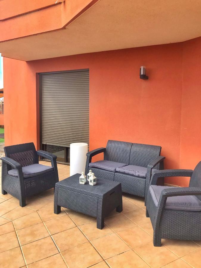 Beautiful Apartment In La Tejita With Pool Granadilla De Abona Exteriör bild