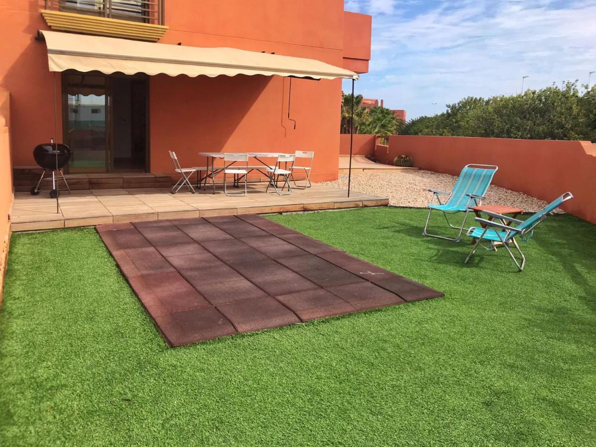 Beautiful Apartment In La Tejita With Pool Granadilla De Abona Exteriör bild