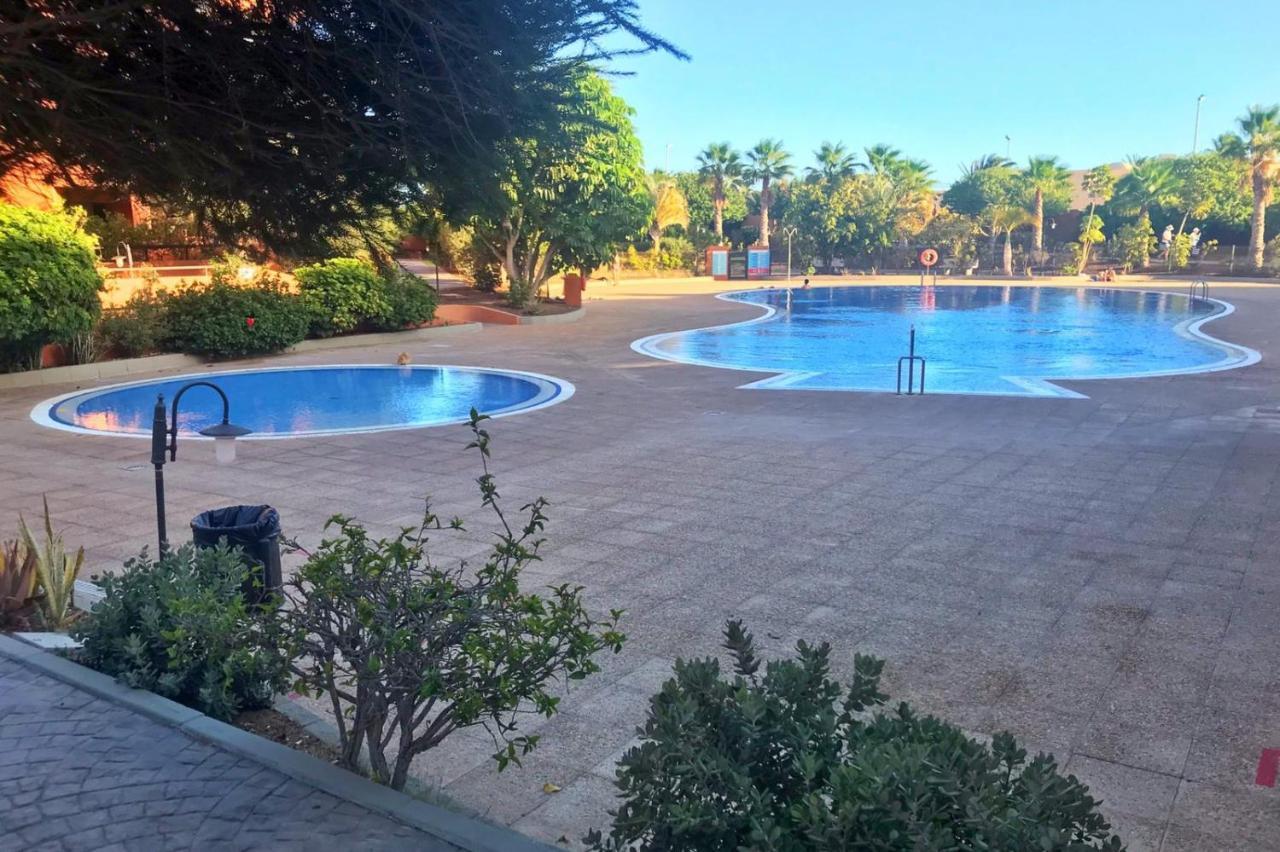 Beautiful Apartment In La Tejita With Pool Granadilla De Abona Exteriör bild